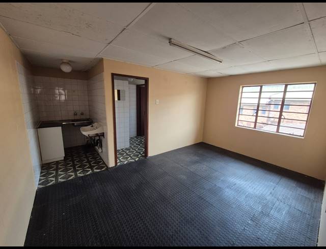 510M² WAREHOUSE TO LET IN WADEVILLE